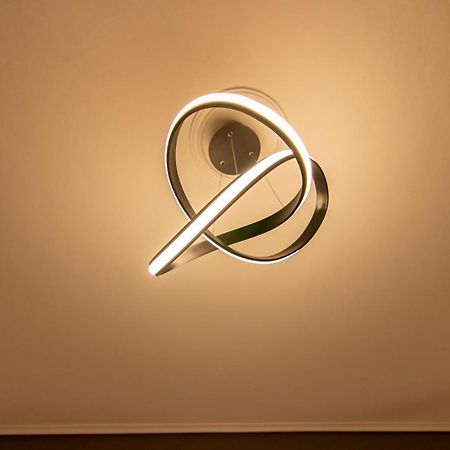 Luxury Apartment 10' From The Center! أثينا المظهر الخارجي الصورة