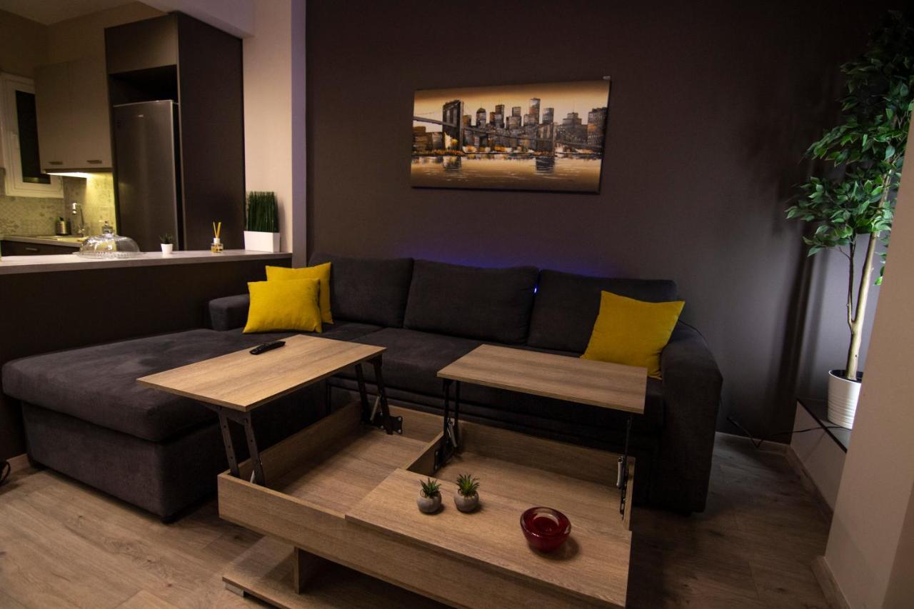 Luxury Apartment 10' From The Center! أثينا المظهر الخارجي الصورة