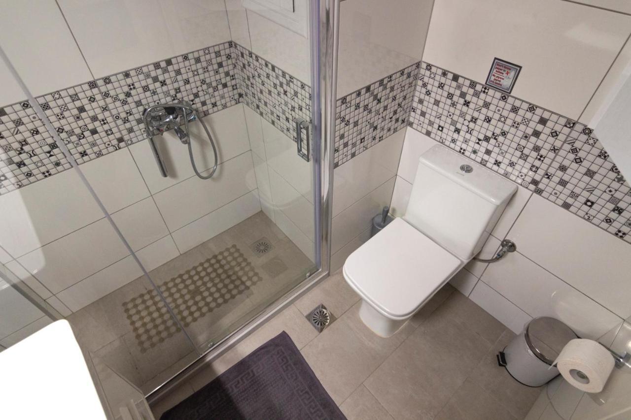 Luxury Apartment 10' From The Center! أثينا المظهر الخارجي الصورة